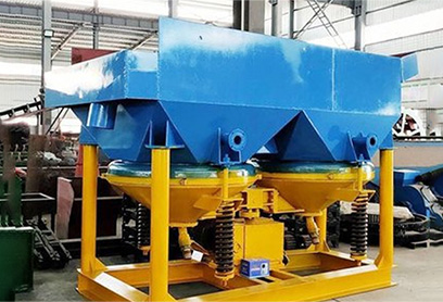 Mineral processing method of jigging machine